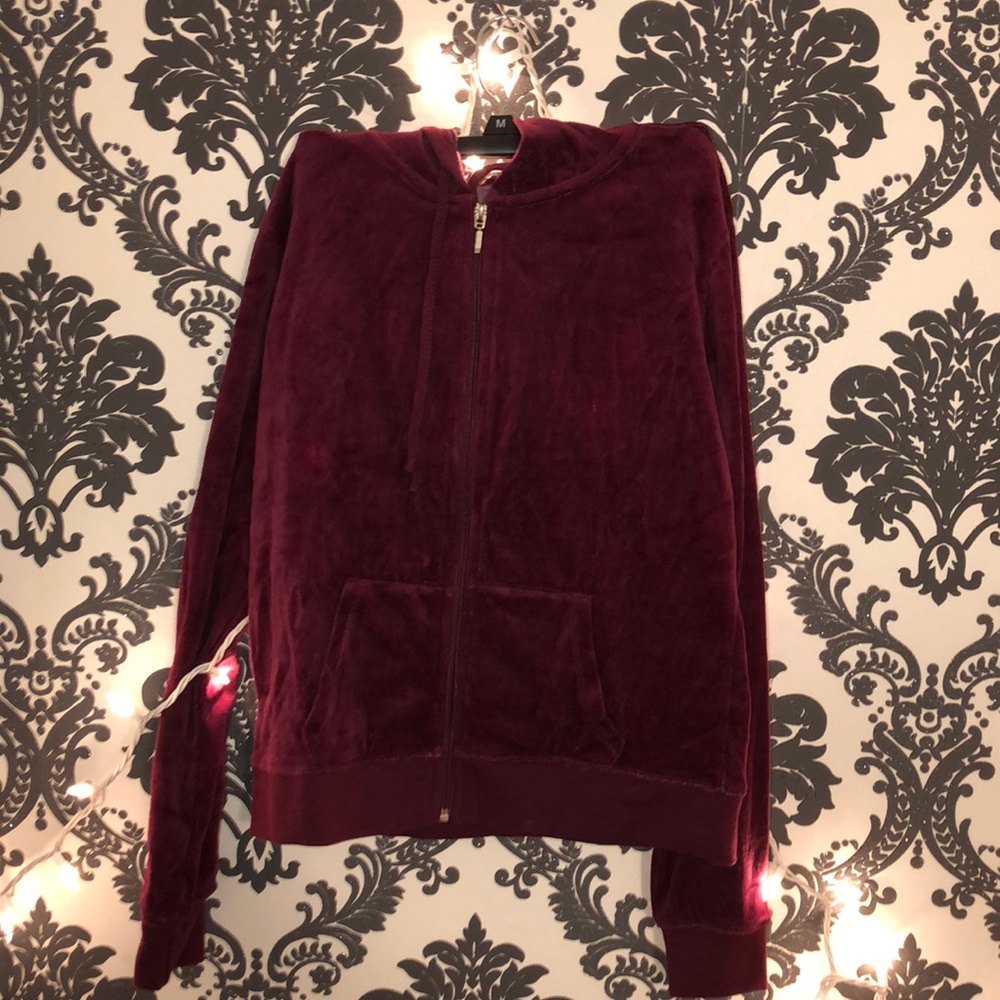 Beautiful never worn fashion nova sweatsuit